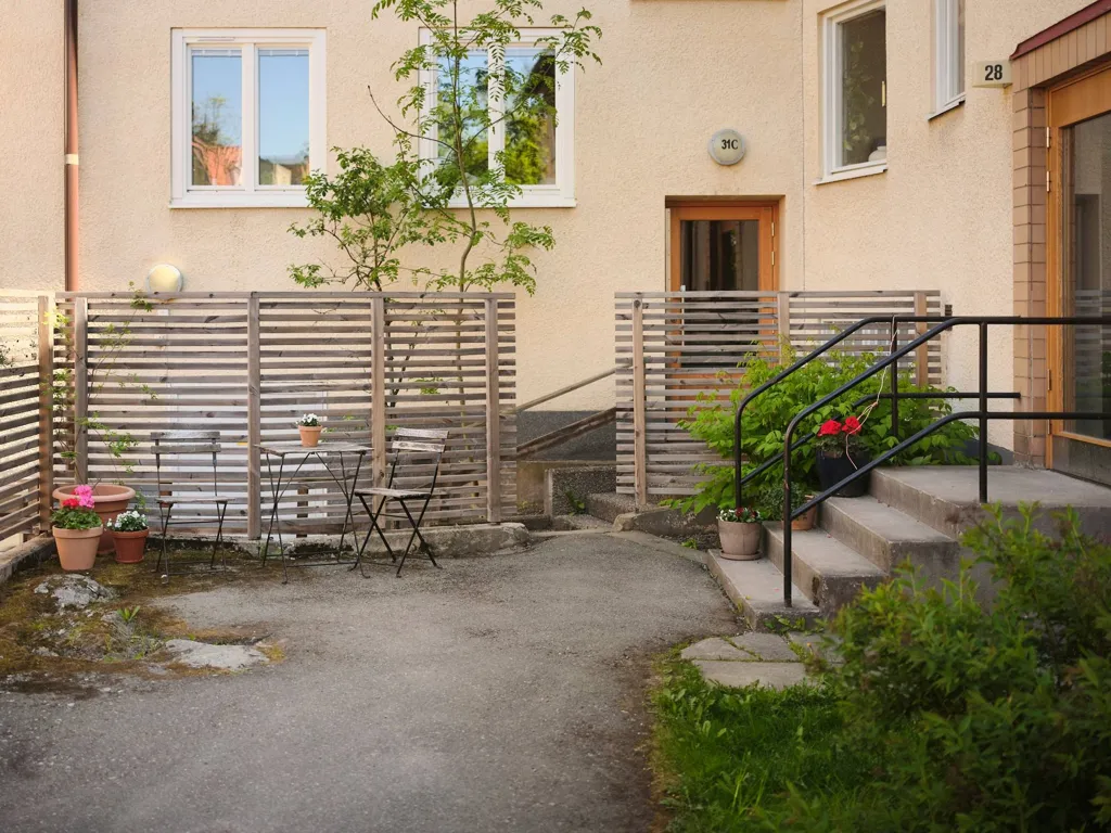 Aed - Funkistyle Flat with Balcony in Midsommarkransen