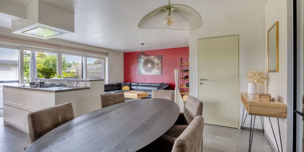 Söögituba - Modern Semi-Open House with Garden in Borchtlombeek