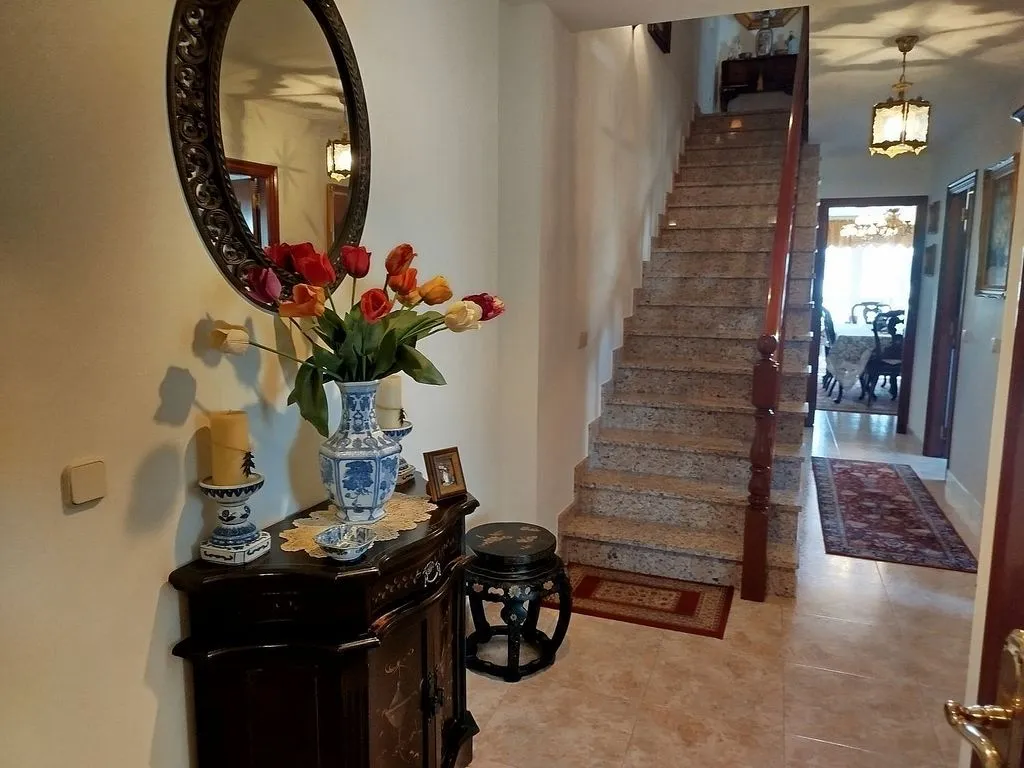 hallway_entrance