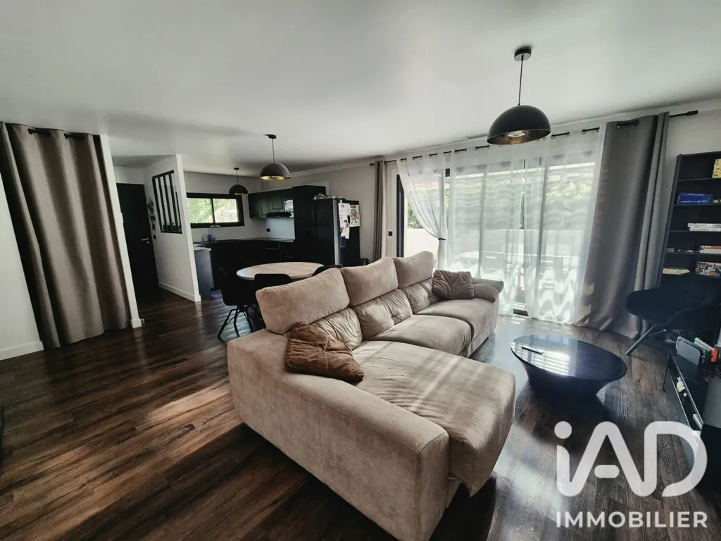 Living Room - Recent House with Garden in Perpignan