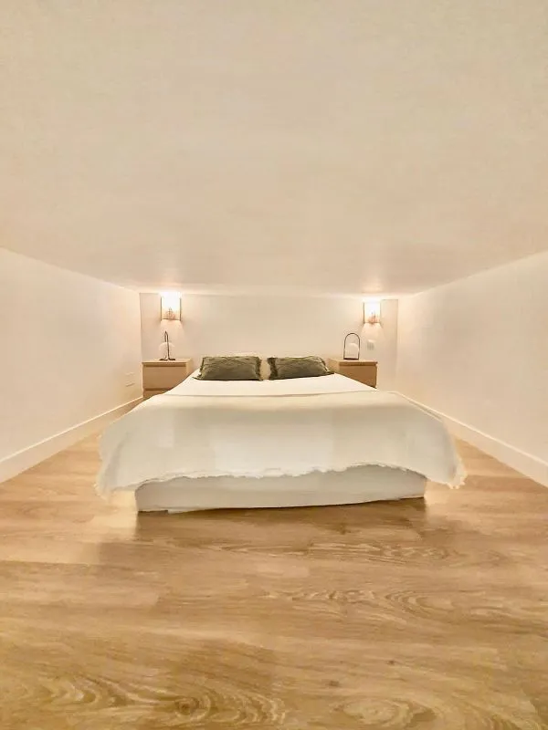 Magamistoad - Furnished Studio with Balcony in Embajadores