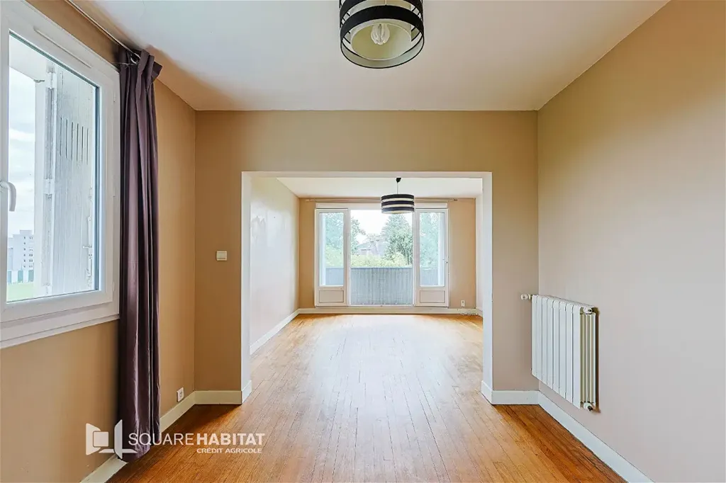 Elutuba - 5-Piece Apartment with Garage in Pau