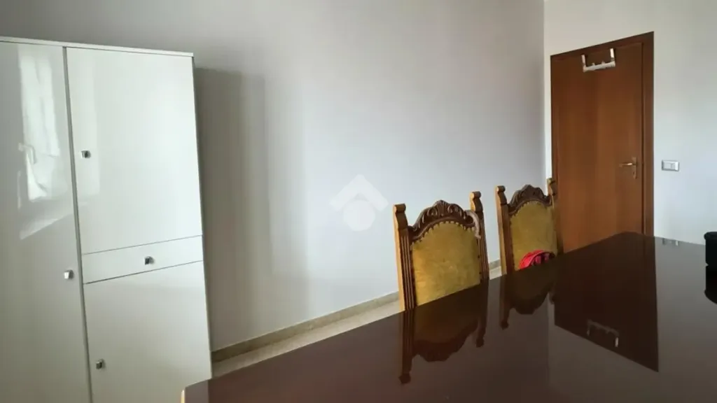 Bureau - Apartment with Terraces in Cosenza