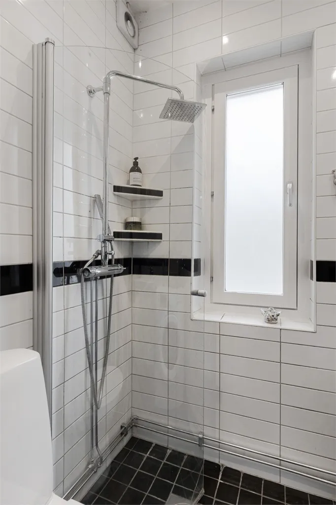 Salles de bain - Apartment with Balcony on Sveaplan, Eskilstuna