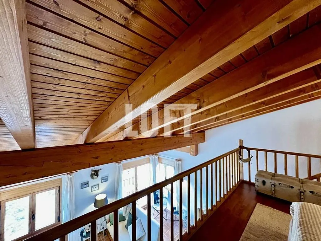 Pièces - Duplex Apartment with Pool in Alp