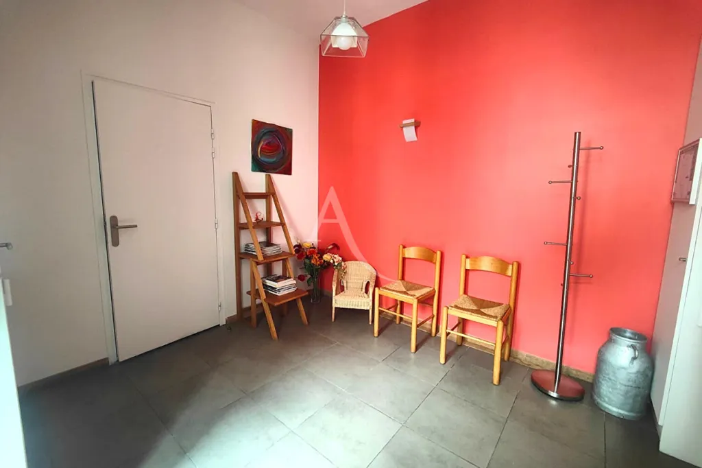 Esik - 3-Piece Apartment with Accessible Features in Paris 13ème