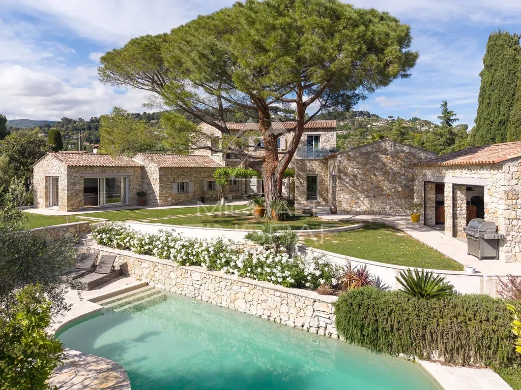 Piscine - Bastide Rénovée à Saint-Paul-de-Vence