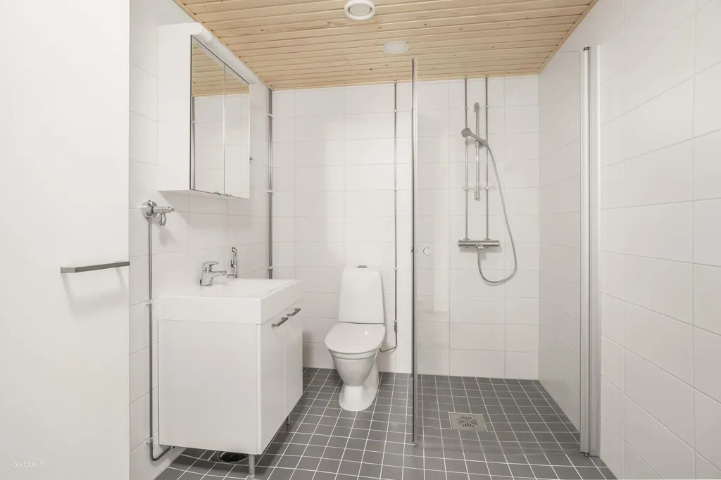 Vannitoad - Alcove Flat with Balcony in Kerava Centre