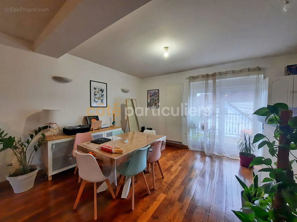 Salle à manger - Appartement Duplex avec Balcon à Dole