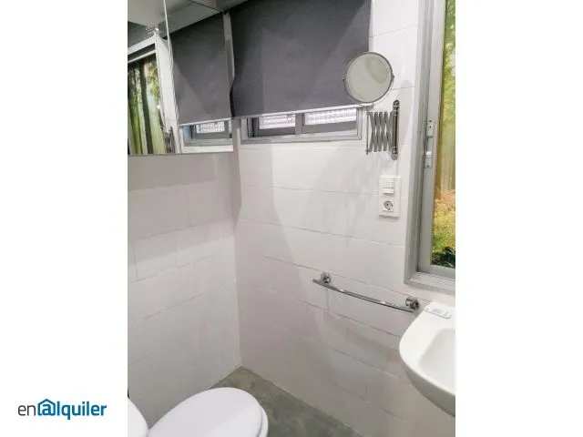 Salles de bain - Furnished Flat near University on Avda. Valencia