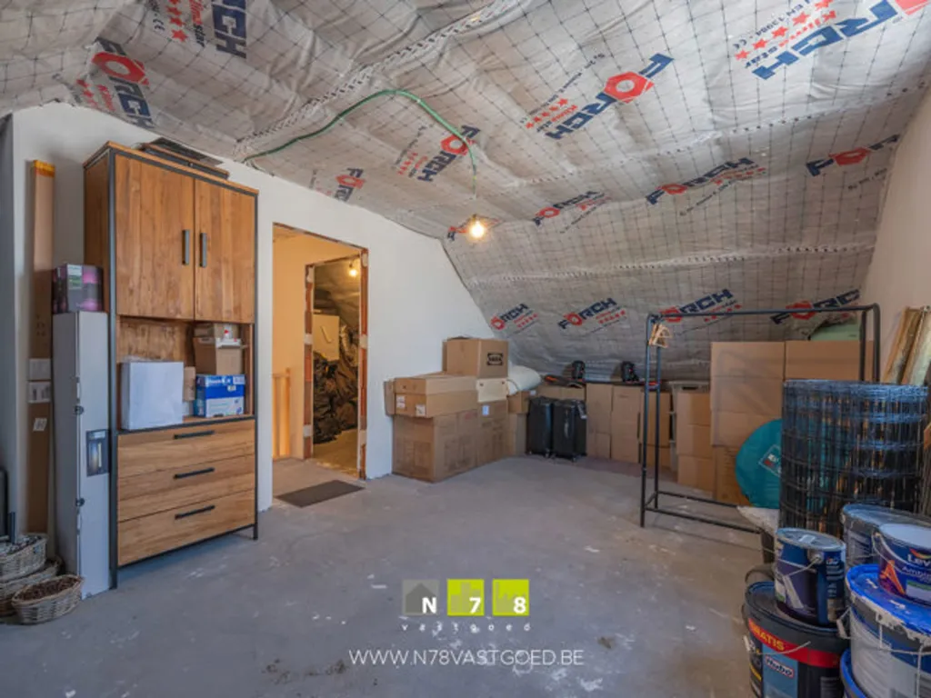 Pièces - Nouvelle Maison avec 3 Chambres à Opitter
