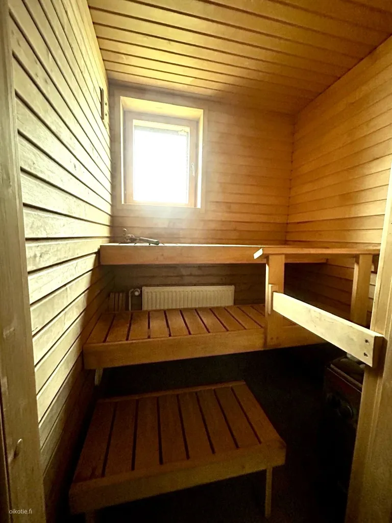 Rooms - Bright Apartment with Balcony in Nummela