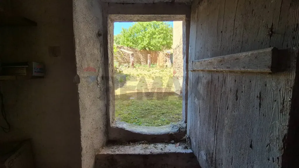 Aed - Rustic House with Olive Grove in Allai