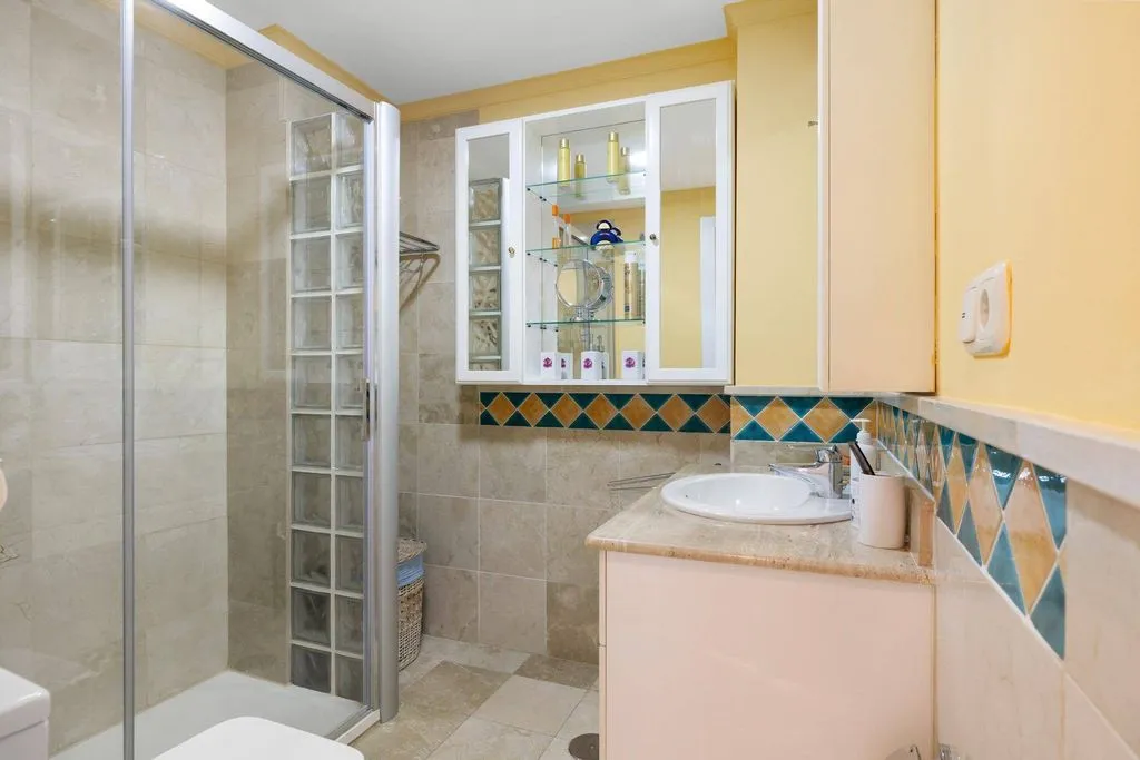 Salles de bain - Penthouse with Sea View in Marbella