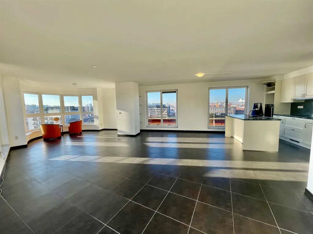 Elutuba - Penthouse with 300° View in Brussels