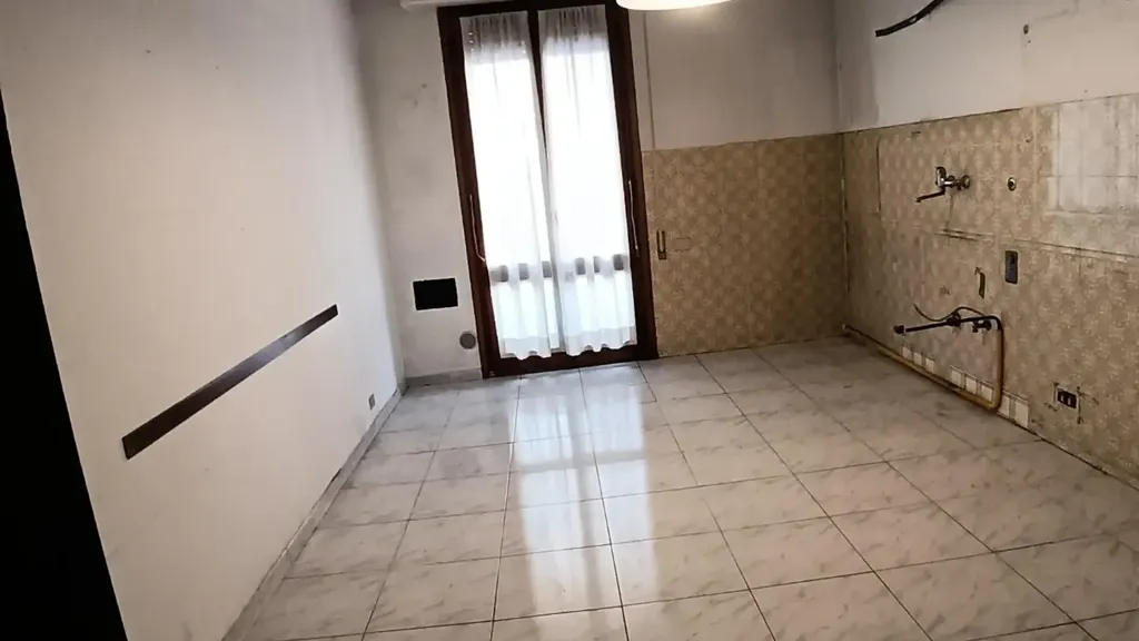 Rooms - 5-Room Apartment with Terraces in Empoli