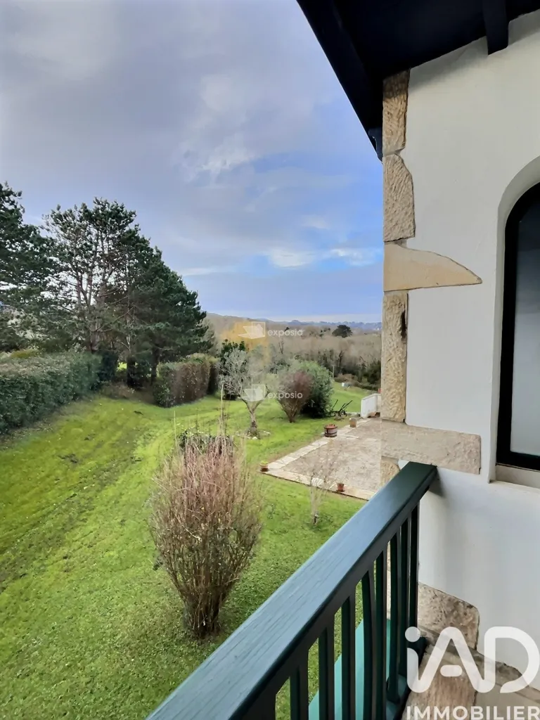 Giardino - Architectural Villa with Mountain View in Urrugne
