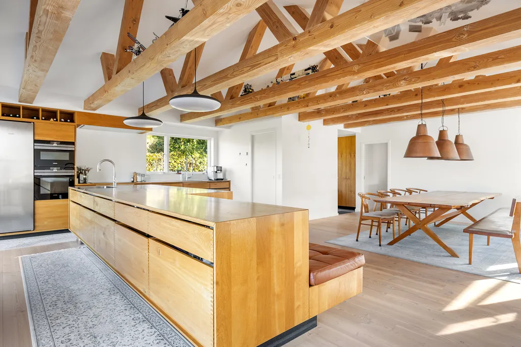Cucina - Modernised Villa with Sjælsø View in Ravnsnæs