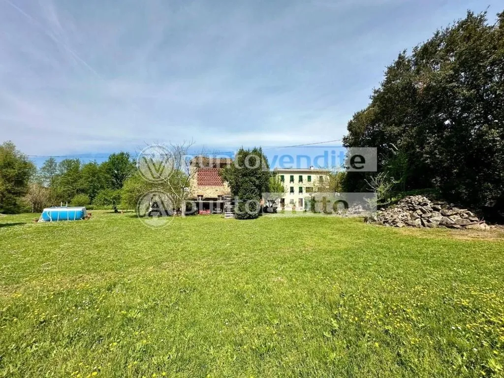 Aed - Country House with Pool Potential in Capannori