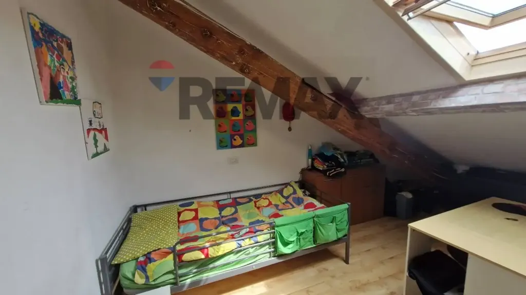 Chambres - Trilocale with Balcony in Varese