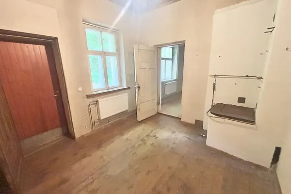 Pièces - Historic Flat with Central Heating in Tartu City Centre