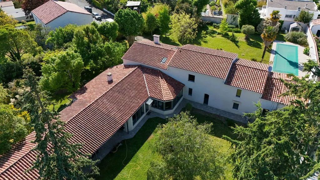 Õhuvaade - Luxury House with Pool in Lagord