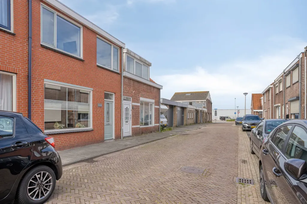 Välivaade - Spacious Semi-detached House with Deep Garden in Halsteren