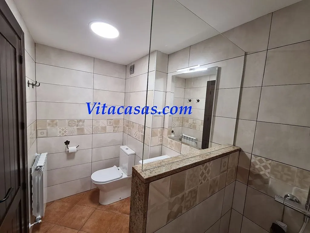 Vannitoad - Rustic Chalet with Pool in Robledillo de Mohernando