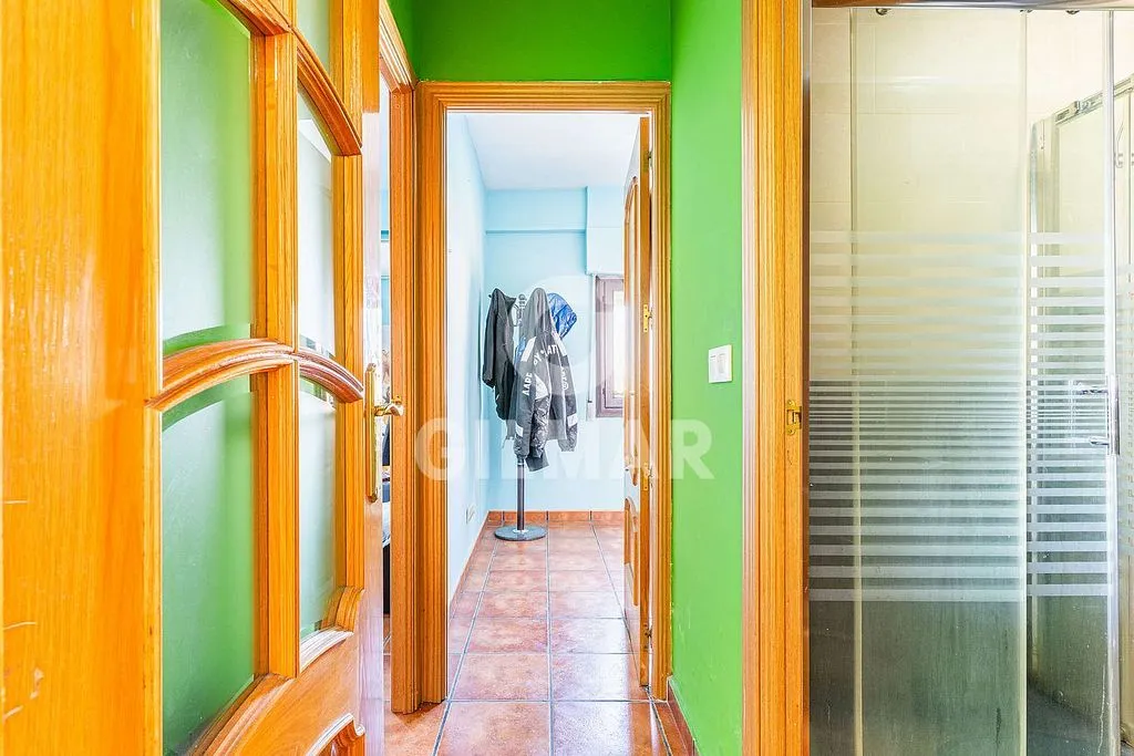 Salles de bain - Apartment with Terrace in Almendrales, Madrid