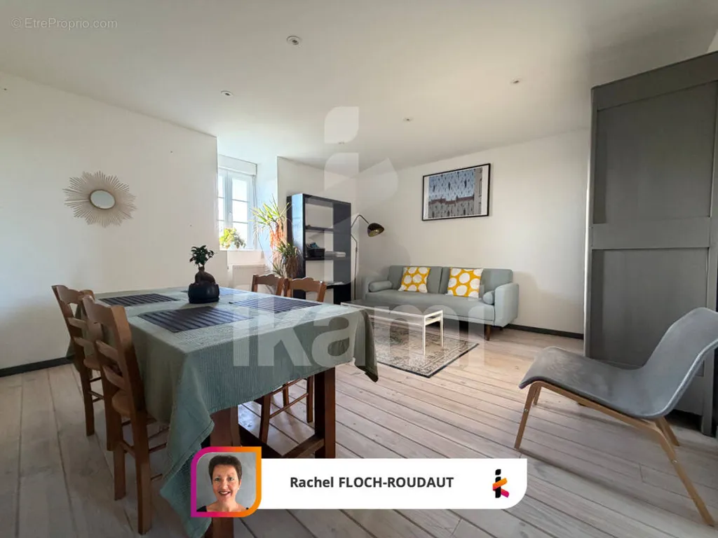 Salle à manger - Appartement T2 avec Balcon à Pont Aven