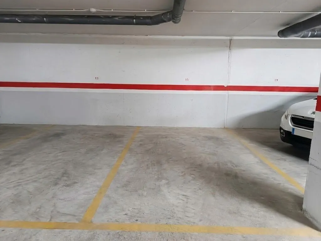 Garage - Parking Space with Shade in La Pobla Llarga