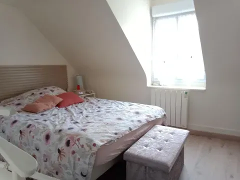 Magamistoad - 2-Bedroom Apartment with Balcony in Dijon