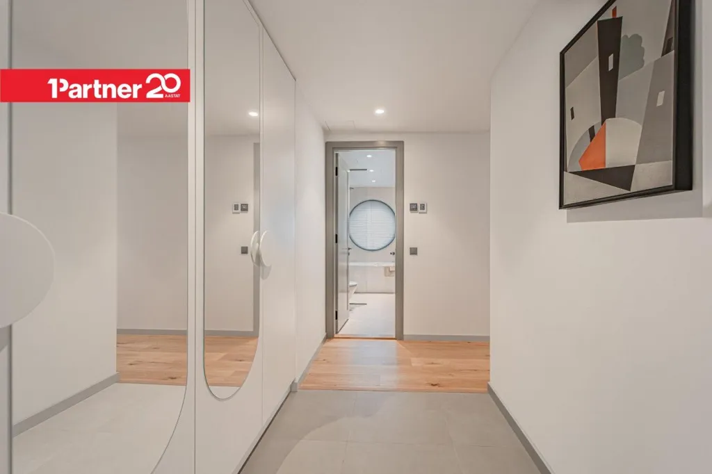 hallway_entrance