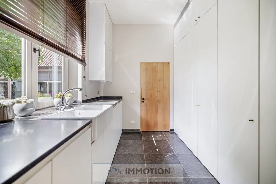 Cuisine - Ferme Rénovée sur Domaine de 7.200 m²