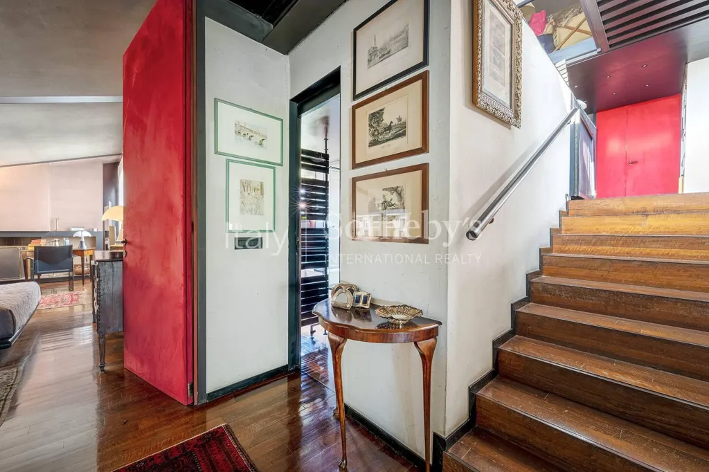 Pièces - Luxury Penthouse with River View in Verona