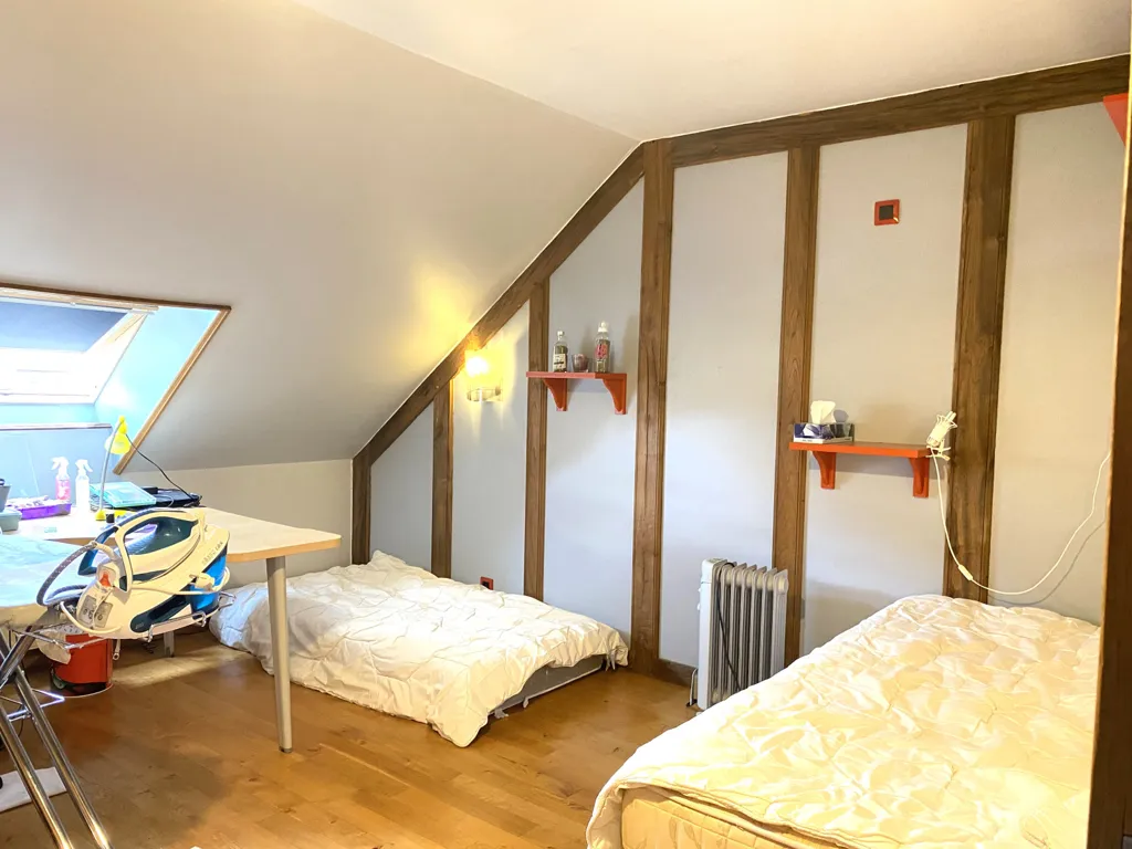 Maison 10 pièces à Courtenay