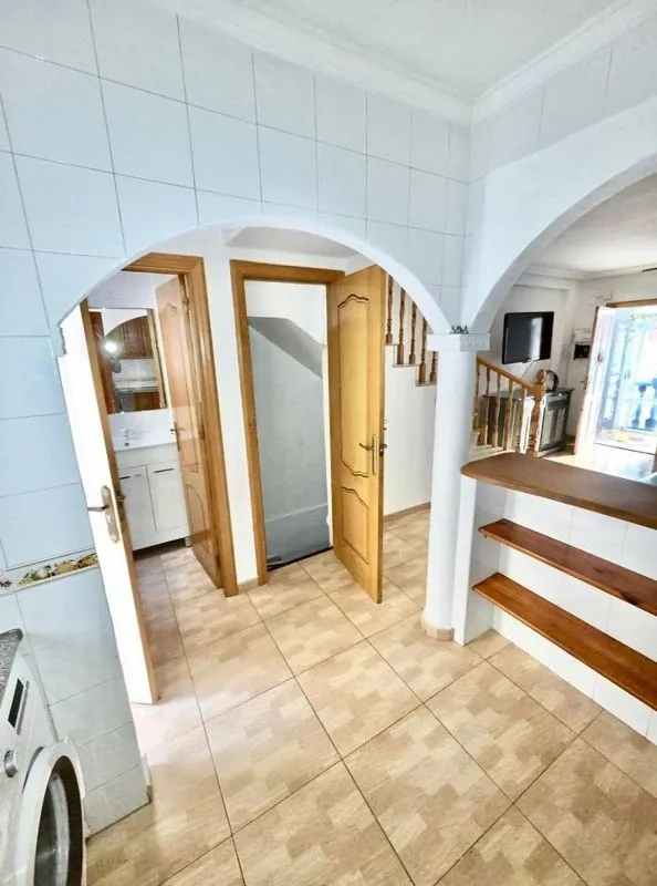 Entrée - Semi-Detached House with Pool in Altos - La Florida