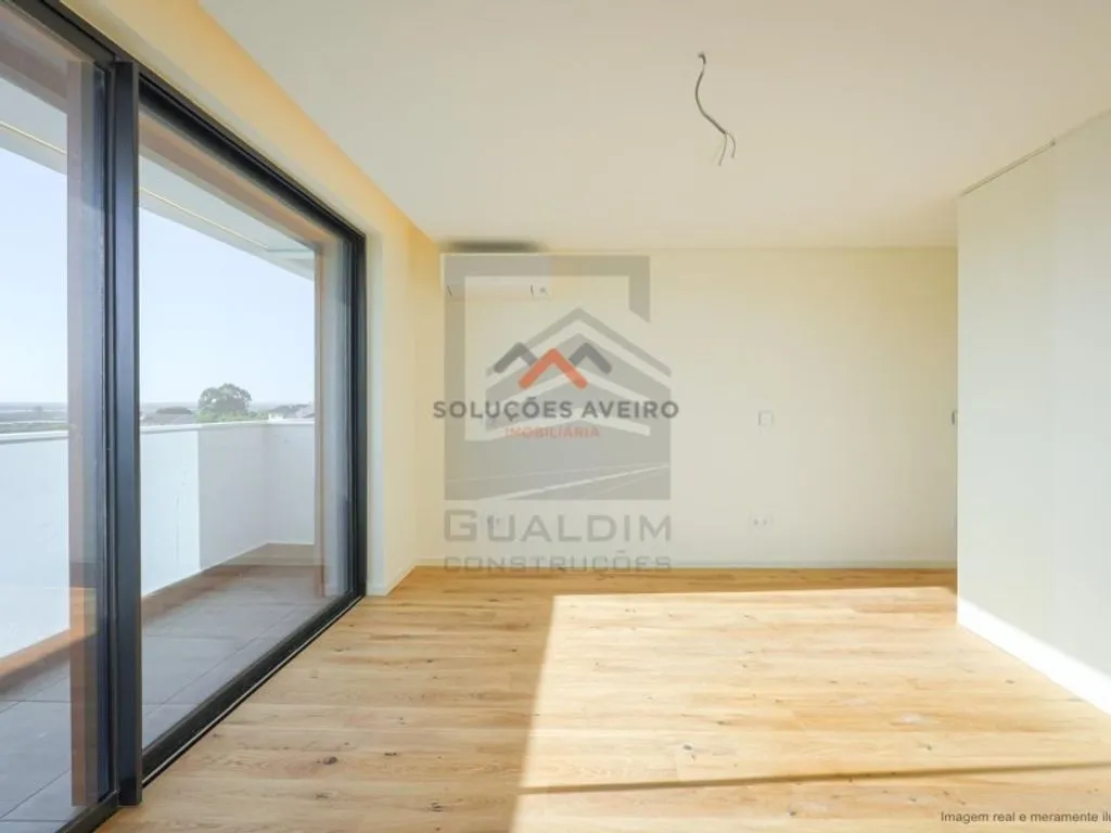 Toad - Luxury Flat with Terrace in Aveiro