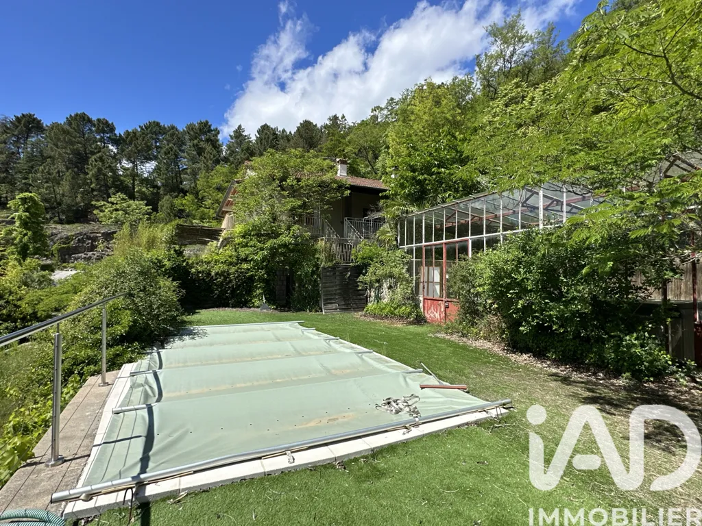 Jardin - Maison avec Vue Dominante sur Largentière