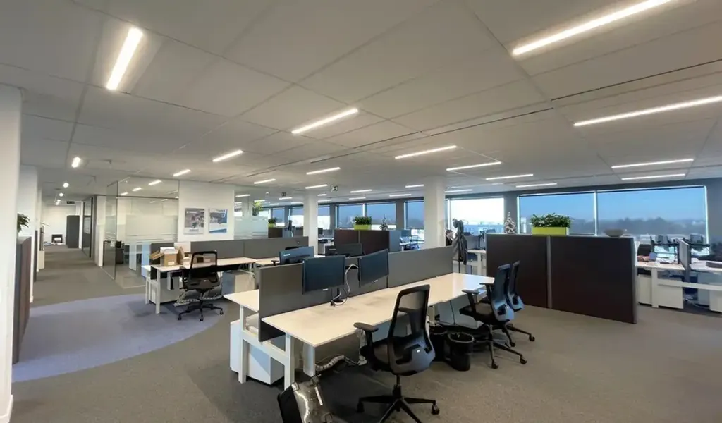 Kabinet - Office Space in The Sage, Berchem