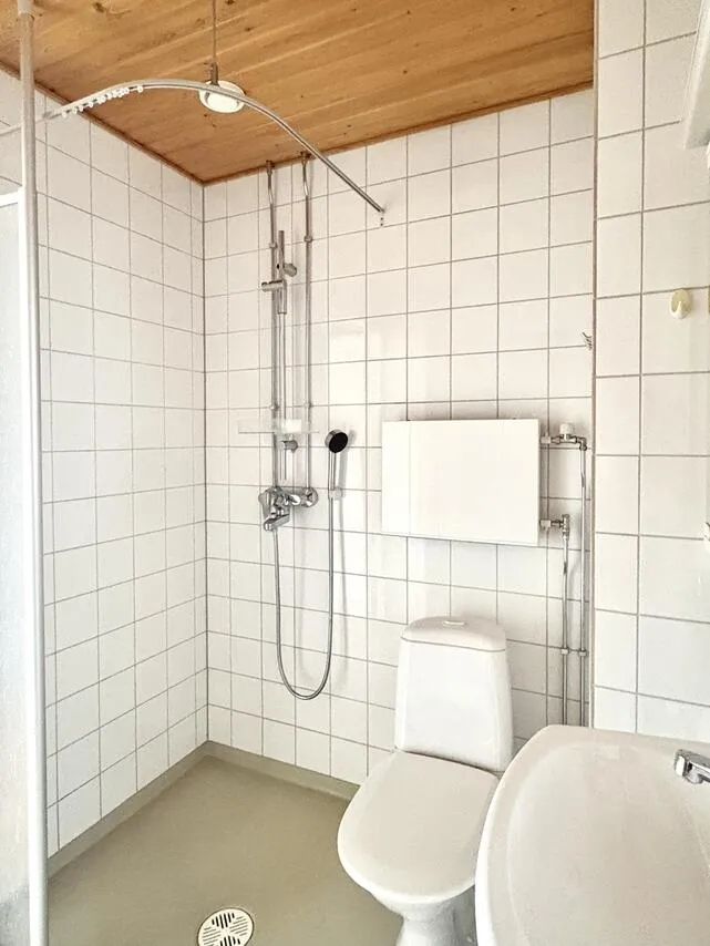 Badezimmer - One-Bedroom Apartment with Balcony in Leppävaara