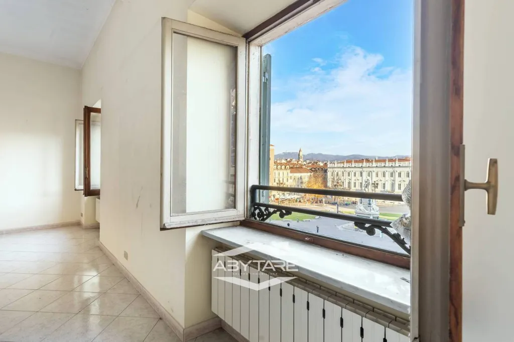 Pièces - Historic Apartment with Mole View in Turin