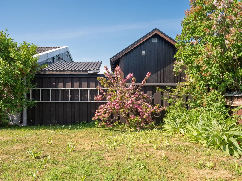 Jardin - Terraced Villa with Garden in Visby