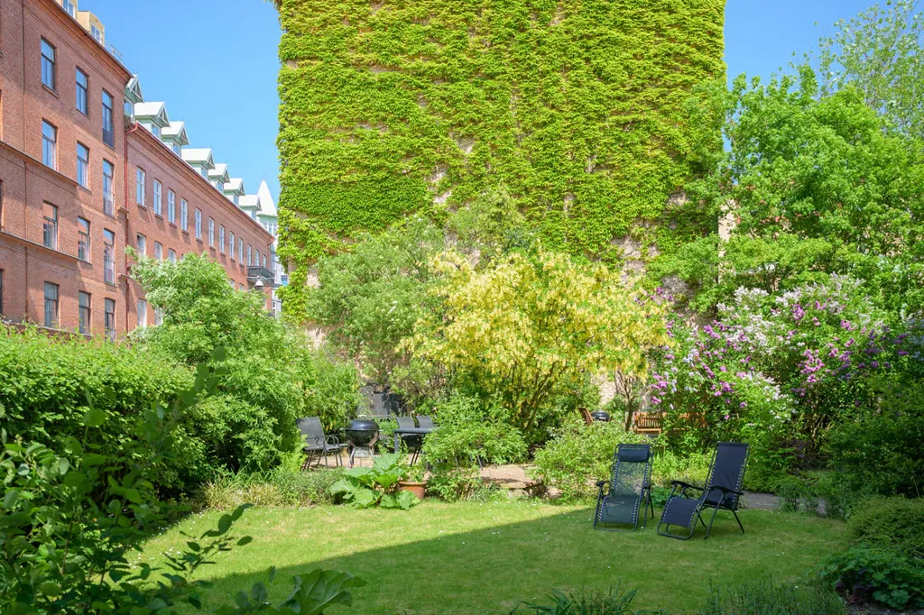 Jardin - 1930s Character Flat with Garden in Värnhem