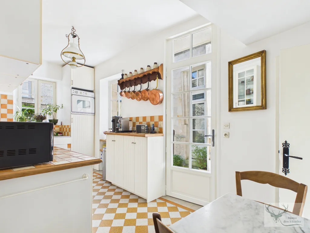 Cuisine - Demeure du XVIIe siècle avec Cour au Centre de Senlis
