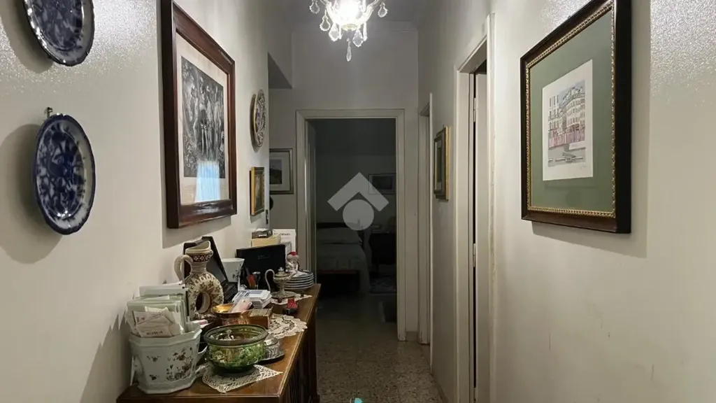 hallway_entrance