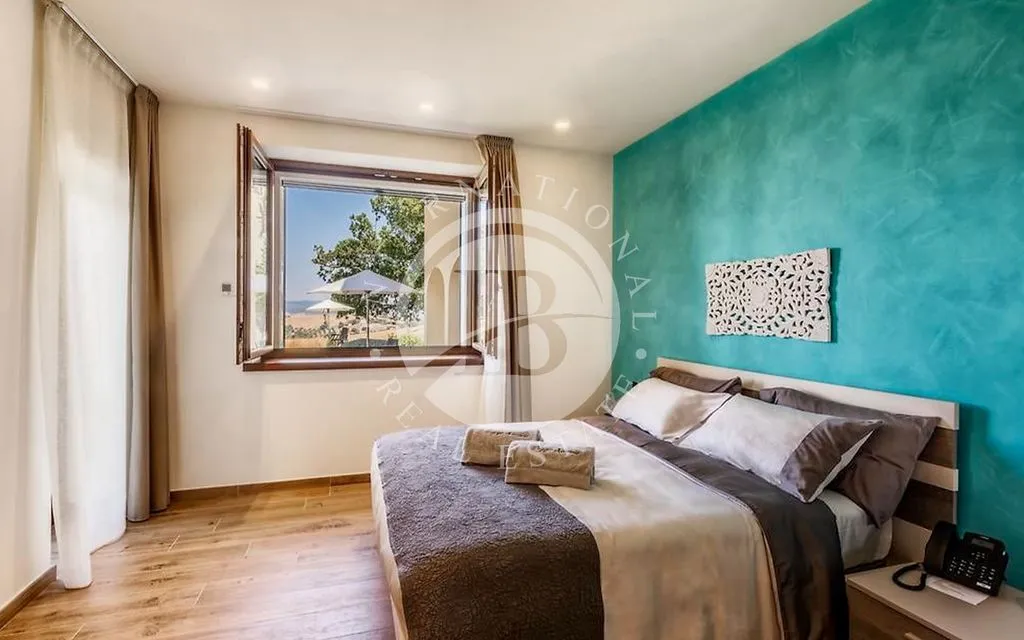 Dormitorios - Luxury Villa with Panoramic Pool in Manciano, Tuscany