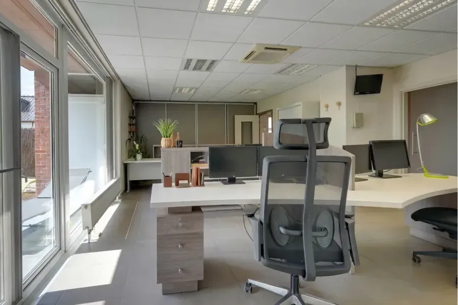 Bureau - Ensemble Mixte Résidentiel et Professionnel à Pecq