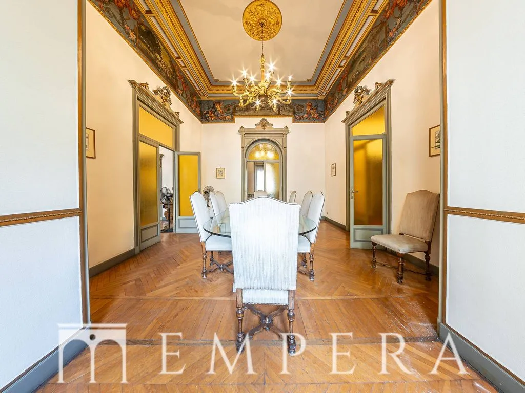 Salle à manger - Coppedè Style Townhouse in Central Rome