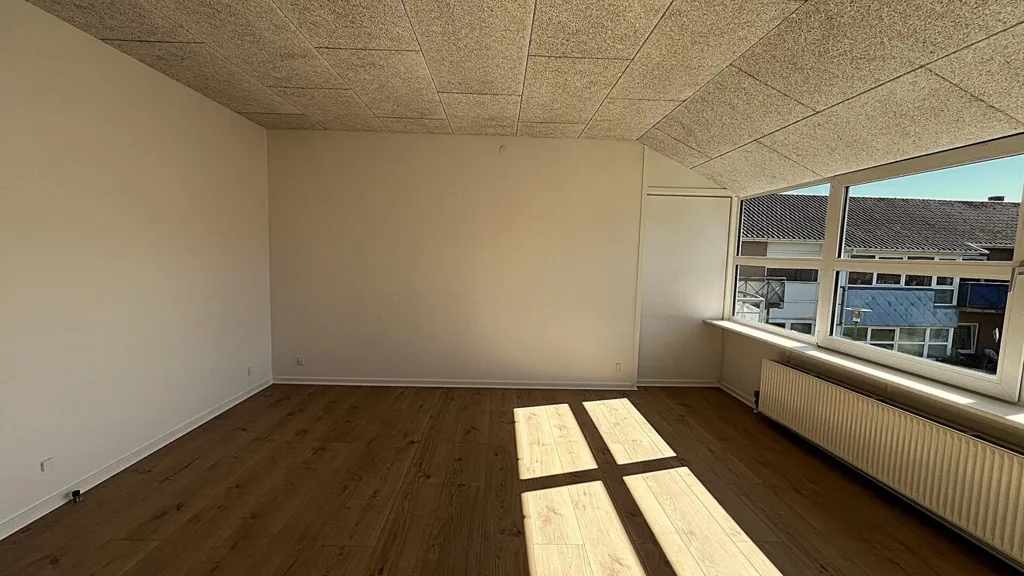 Pièces - Modern Flat with Balcony in Kjellerup